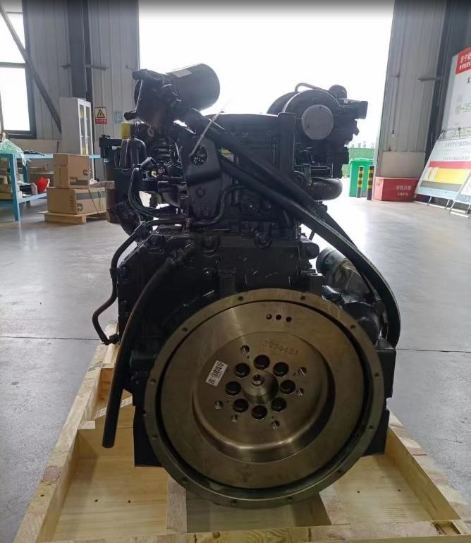 CUMMINS QSB6.7 - Motor para Escavadeira: foto 2 CUMMINS QSB6.7 - Motor para Escavadeira: foto 2