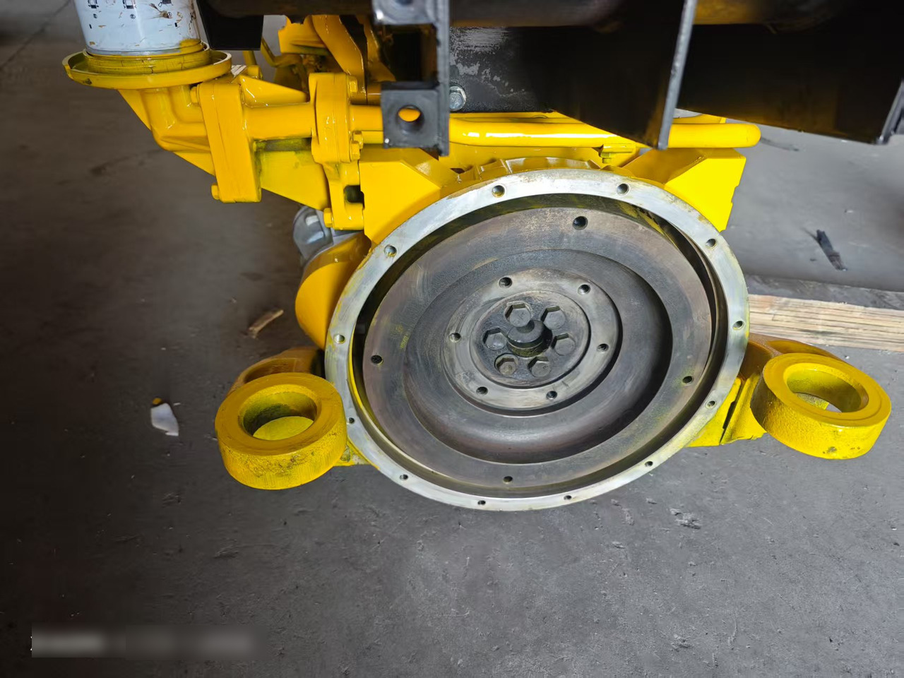 KOMATSU 4D95LE - Motor para Escavadeira: foto 3 KOMATSU 4D95LE - Motor para Escavadeira: foto 3