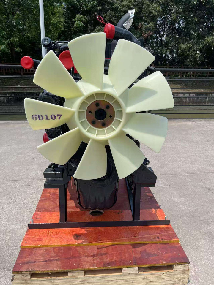 KOMATSU 6D107E-1 - Motor para Escavadeira: foto 3 KOMATSU 6D107E-1 - Motor para Escavadeira: foto 3