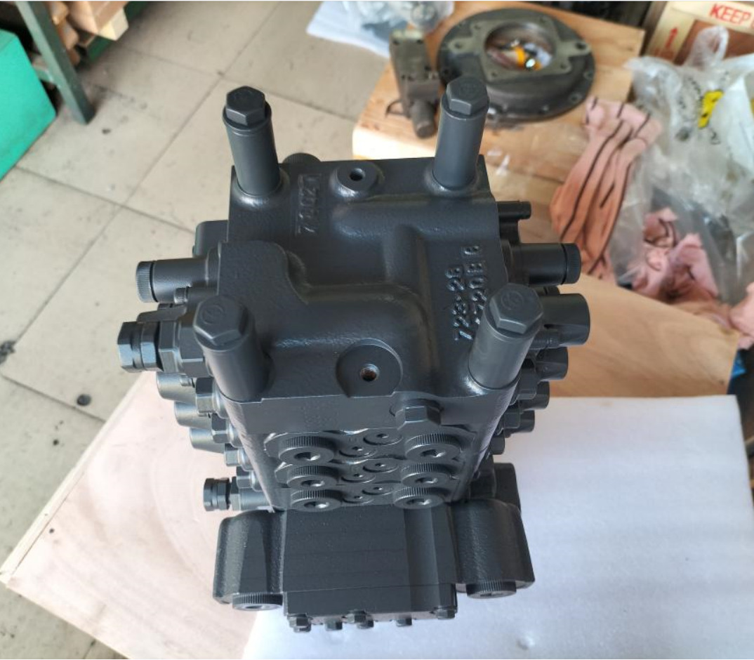 KOMATSU 723-29-51100 - Válvula para Escavadeira: foto 1 KOMATSU 723-29-51100 - Válvula para Escavadeira: foto 1