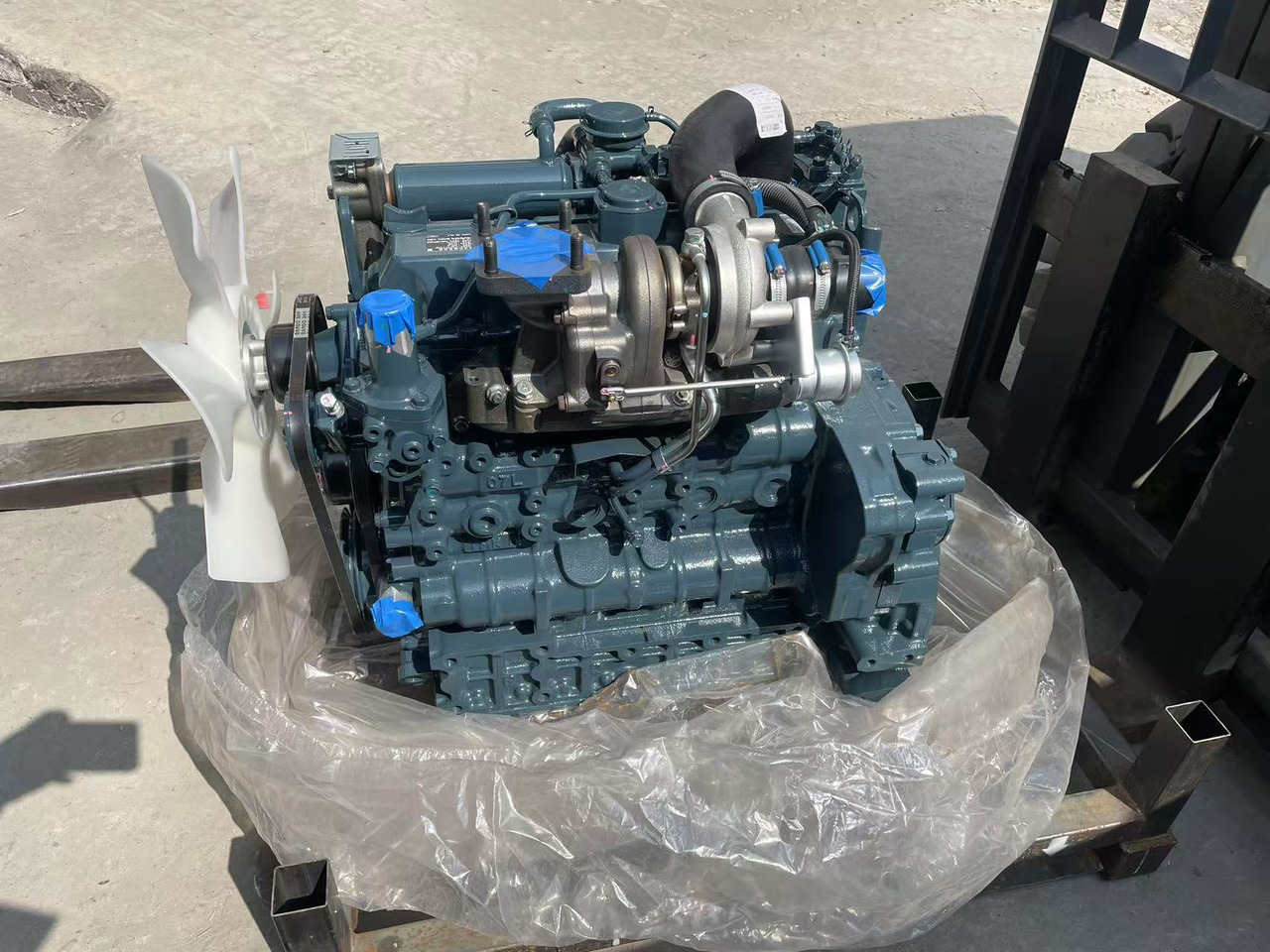 KUBOTA V3307T - Motor para Escavadeira: foto 3 KUBOTA V3307T - Motor para Escavadeira: foto 3