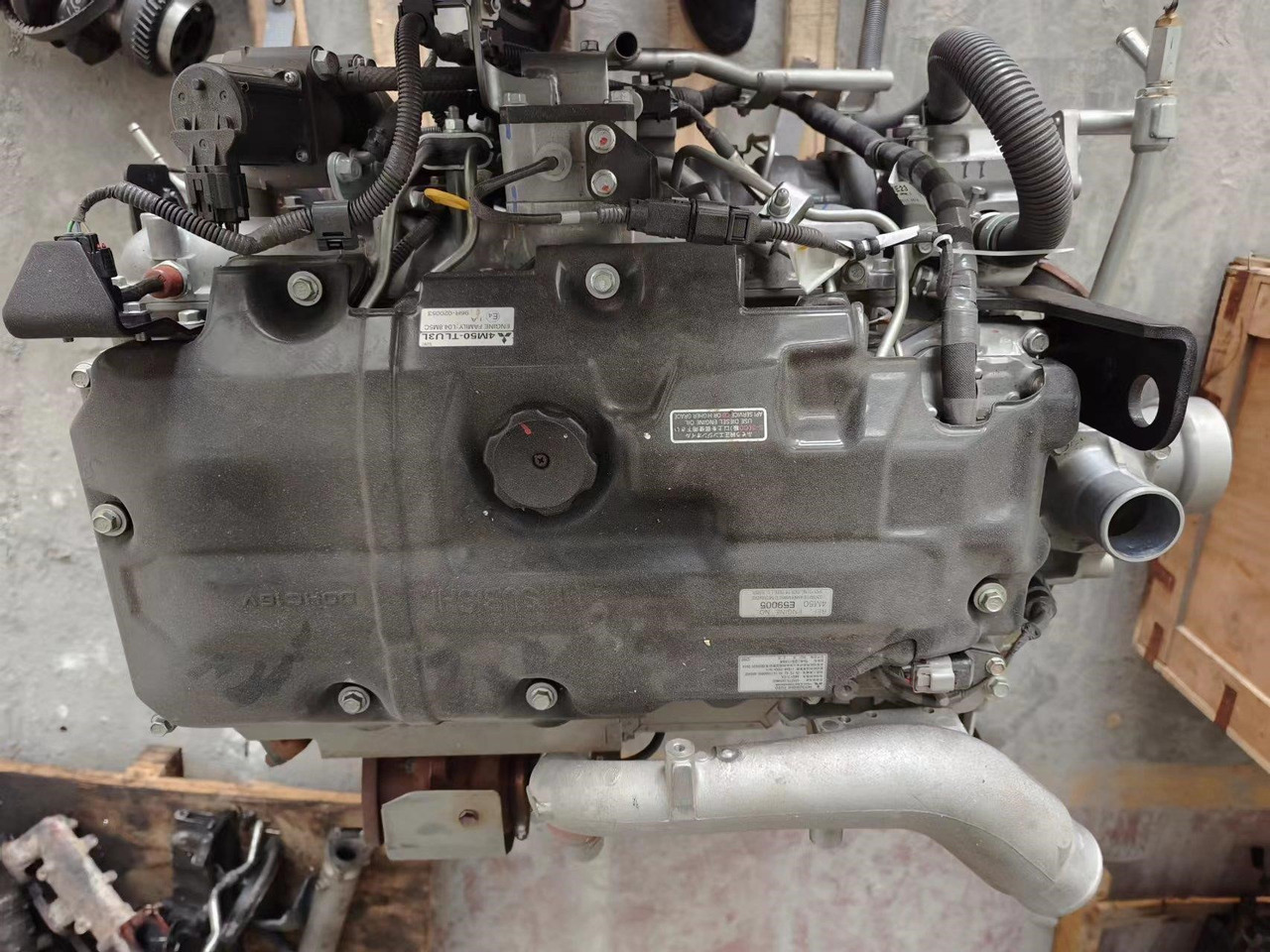 MITSUBISHI 4M50 - Motor para Escavadeira: foto 1 MITSUBISHI 4M50 - Motor para Escavadeira: foto 1