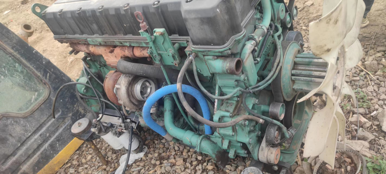 VOLVO D12D - Motor para Escavadeira: foto 3 VOLVO D12D - Motor para Escavadeira: foto 3
