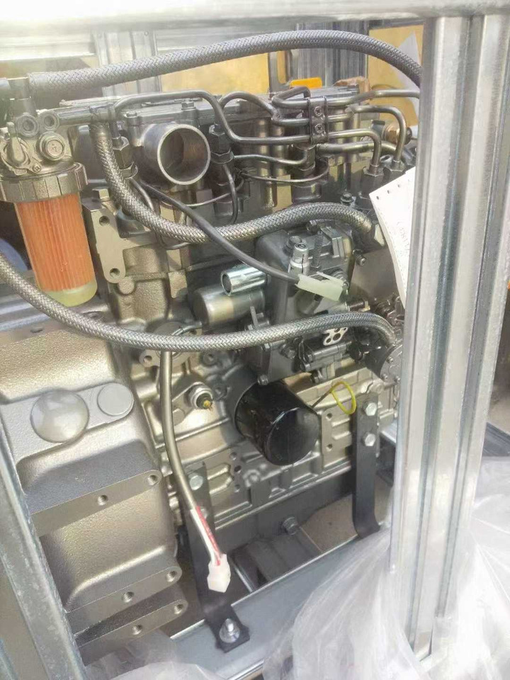 YANMAR 3TNV76 - Motor para Escavadeira: foto 1 YANMAR 3TNV76 - Motor para Escavadeira: foto 1