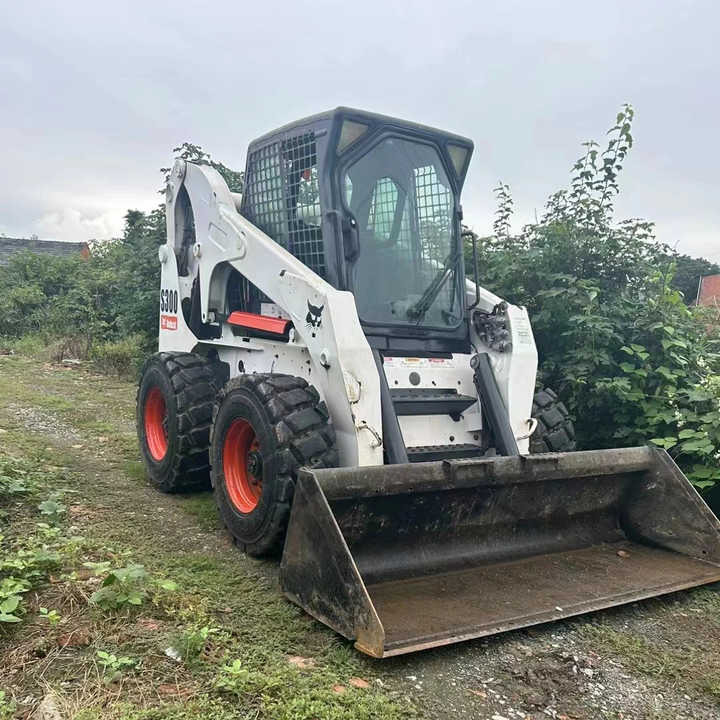 100%Ready Bobcat S300 Well Sold Most Famous Brand High Quality Bobcat S300 Skid Steer Loader for Sale - Pá carregadora de rodas: foto 2 100%Ready Bobcat S300 Well Sold Most Famous Brand High Quality Bobcat S300 Skid Steer Loader for Sale - Pá carregadora de rodas: foto 2
