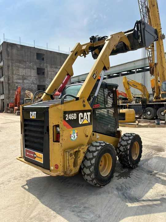 90% New Front Loader Tractor CAT 246D Skid Steer Loader / Used Cat 226B 246C 246d Mini Skid Steer Loader in Stock - Mini pá carregadora: foto 3 90% New Front Loader Tractor CAT 246D Skid Steer Loader / Used Cat 226B 246C 246d Mini Skid Steer Loader in Stock - Mini pá carregadora: foto 3