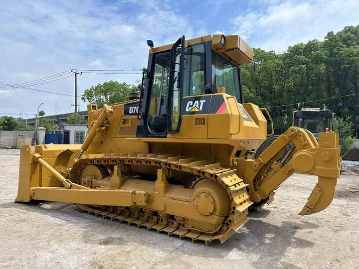 CAT D7G Bulldozer/Used CAT D7G D7H D8R Bulldozer with Ripper,construction Equipment Bulldozer - Buldôzer: foto 4 CAT D7G Bulldozer/Used CAT D7G D7H D8R Bulldozer with Ripper,construction Equipment Bulldozer - Buldôzer: foto 4