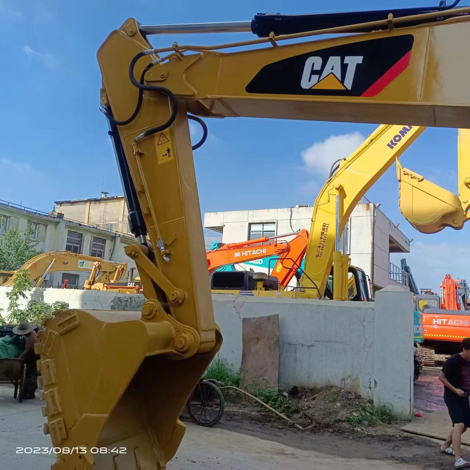 CATERPILLAR 320D Used Excavator Hotsale Good Conditional - Escavadora de rastos: foto 4 CATERPILLAR 320D Used Excavator Hotsale Good Conditional - Escavadora de rastos: foto 4