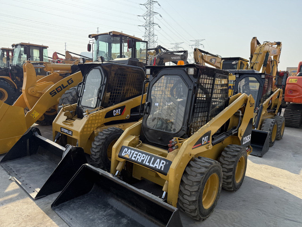CATERPILLAR Used Mini Small CAT226B Skid Steer Loader in Stock with Best Review for Sale - Mini pá carregadora: foto 2 CATERPILLAR Used Mini Small CAT226B Skid Steer Loader in Stock with Best Review for Sale - Mini pá carregadora: foto 2