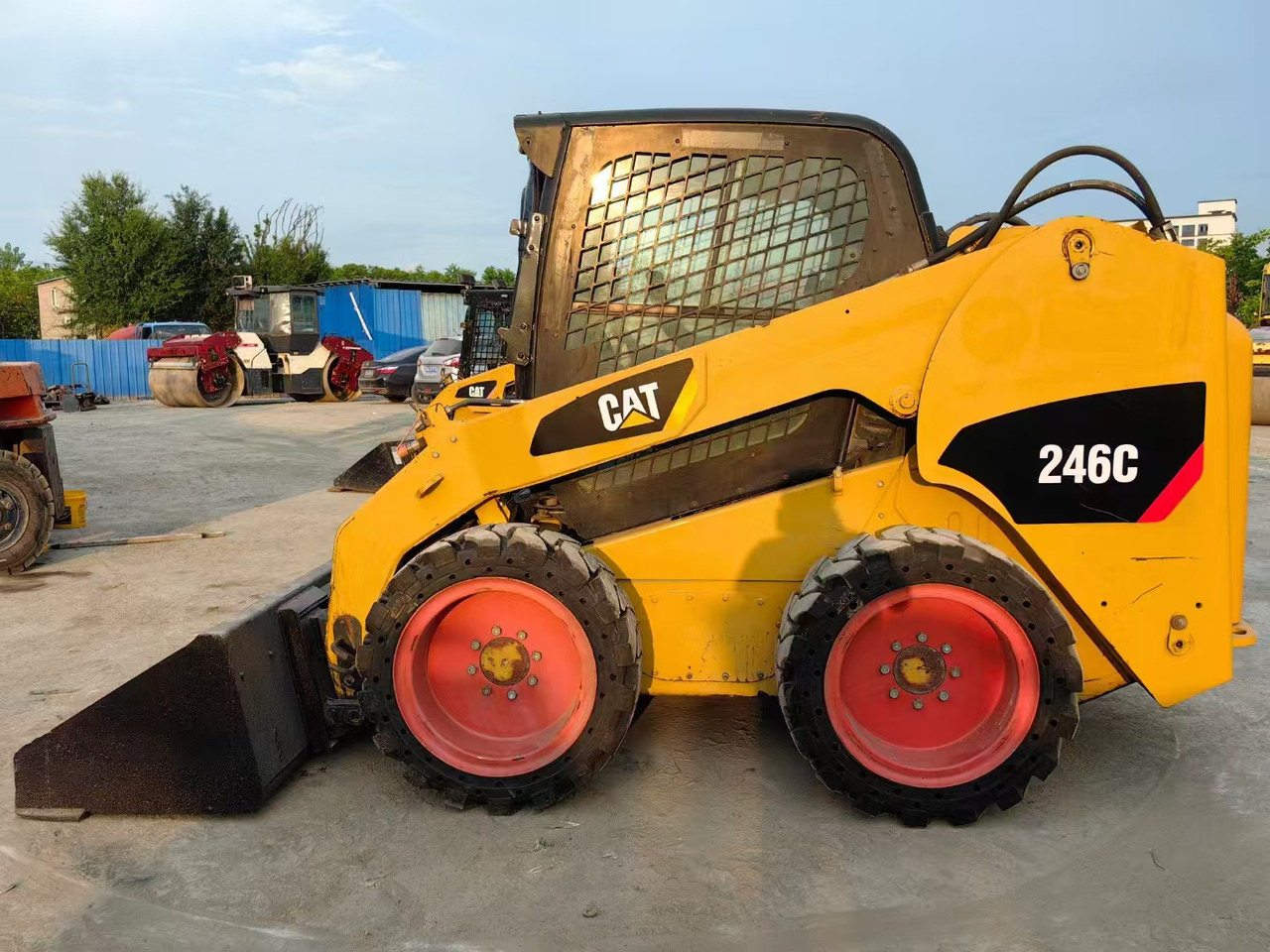 CATERPILLAR used skid-steer CAT246C high quality - Mini pá carregadora: foto 2 CATERPILLAR used skid-steer CAT246C high quality - Mini pá carregadora: foto 2