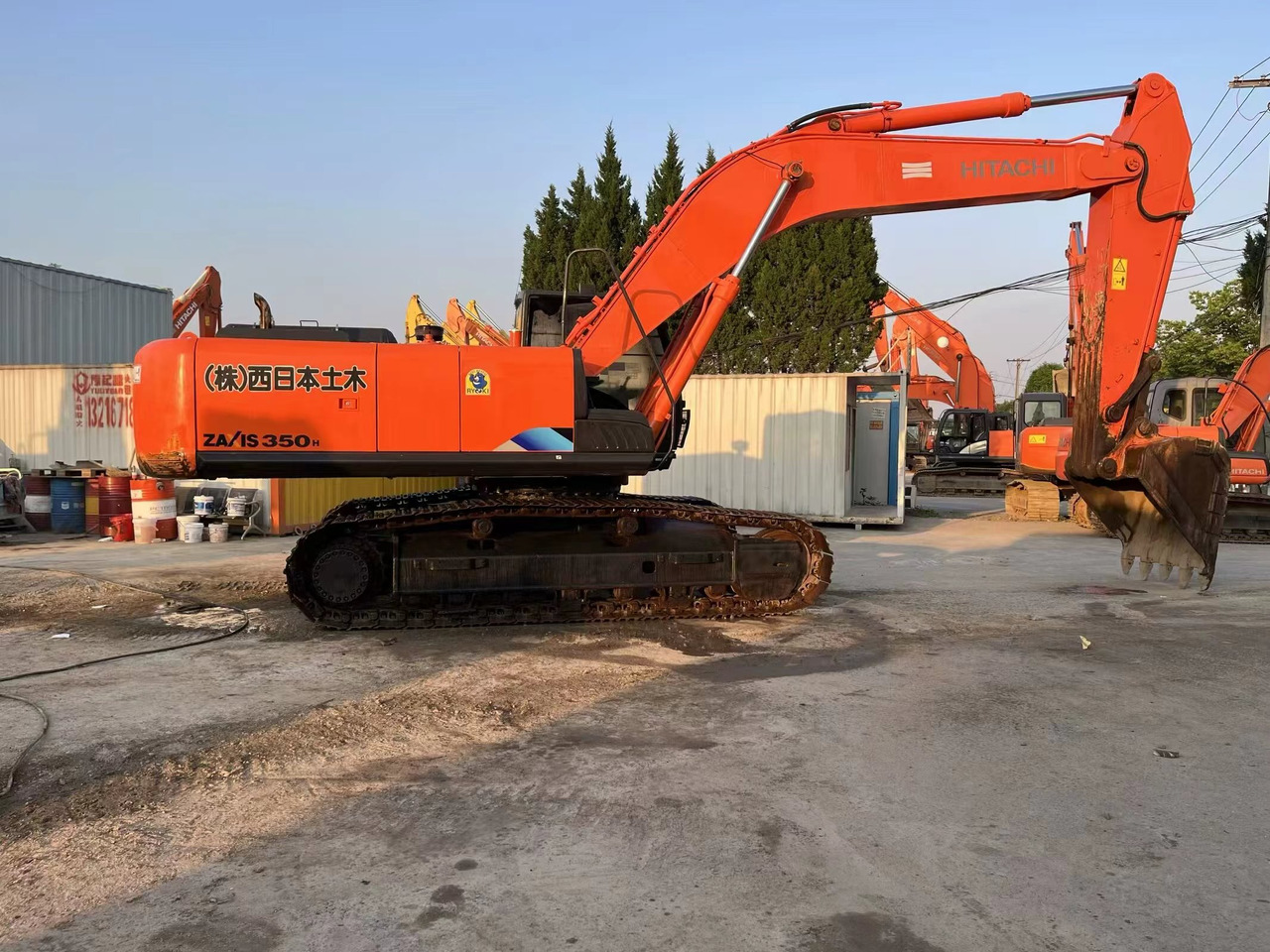 CRAWLER EXCAVATOR Original Japan Hitachi ZX350 Excavator Hitachi Excavator in Low Price for Hot Sale - Escavadora de rastos: foto 1 CRAWLER EXCAVATOR Original Japan Hitachi ZX350 Excavator Hitachi Excavator in Low Price for Hot Sale - Escavadora de rastos: foto 1
