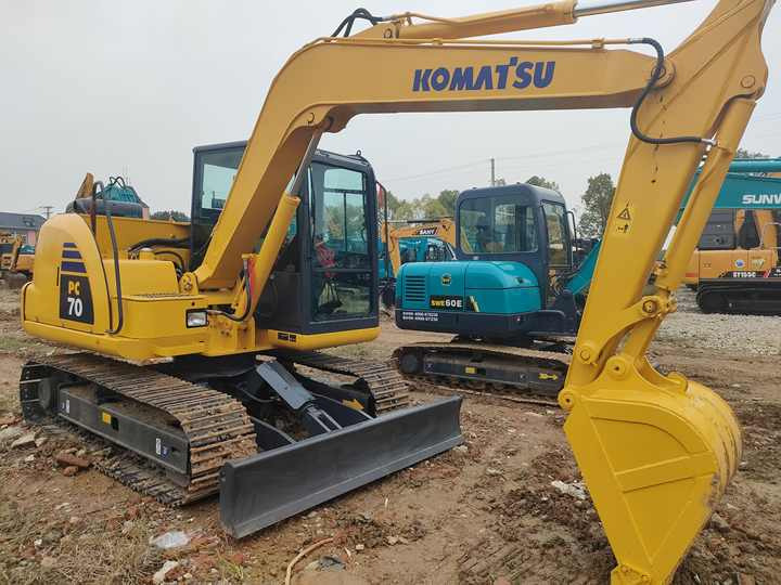 Cheap Used Komatsu PC70-8 Crawler Excavator with High Efficiency Used Heavy Machinery Komatsu PC70-8 Digger Cheap for Sale - Escavadora de rastos: foto 3 Cheap Used Komatsu PC70-8 Crawler Excavator with High Efficiency Used Heavy Machinery Komatsu PC70-8 Digger Cheap for Sale - Escavadora de rastos: foto 3