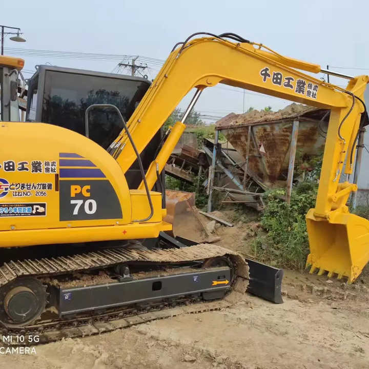 Cheap Used Komatsu PC70 Crawler Excavator with High Efficiency Used Heavy Machinery Komatsu P70 Digger Cheap for Sale - Escavadora de rastos: foto 1 Cheap Used Komatsu PC70 Crawler Excavator with High Efficiency Used Heavy Machinery Komatsu P70 Digger Cheap for Sale - Escavadora de rastos: foto 1
