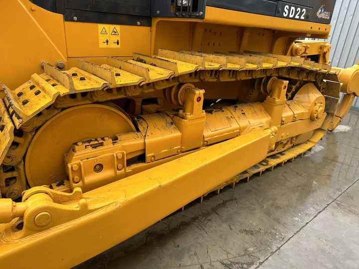 China Brand Bulldozer Shantui SD22 Used Bulldozer Low Price Bulldozer Market Machinery and Equipment for Sale - Buldôzer: foto 4 China Brand Bulldozer Shantui SD22 Used Bulldozer Low Price Bulldozer Market Machinery and Equipment for Sale - Buldôzer: foto 4
