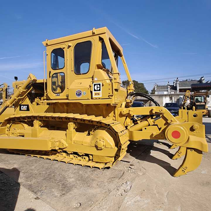 Good Condition Caterpillar CATD7G Original Japan Used Crawler Dozer Used CAT D6 D7 D10 Second Hand Bulldozers for Sale - Buldôzer: foto 1 Good Condition Caterpillar CATD7G Original Japan Used Crawler Dozer Used CAT D6 D7 D10 Second Hand Bulldozers for Sale - Buldôzer: foto 1