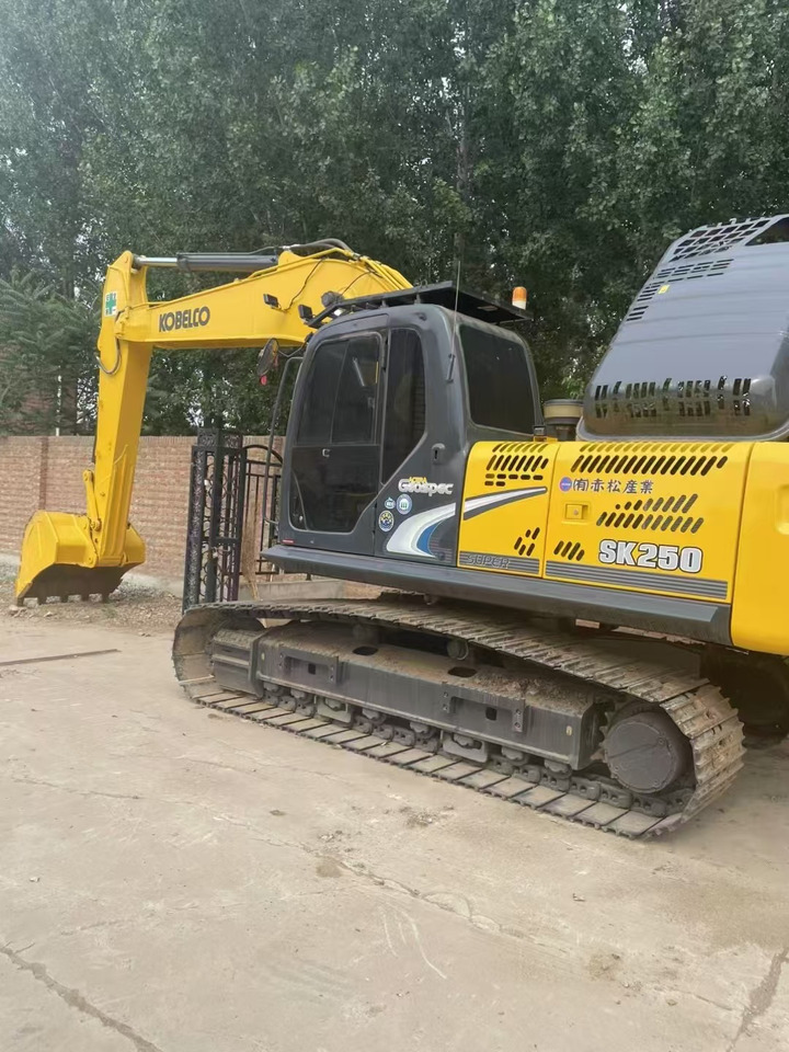 KOBELCO High Efficiency KOBELCO SK250 Excavator - Escavadora de rastos: foto 1 KOBELCO High Efficiency KOBELCO SK250 Excavator - Escavadora de rastos: foto 1