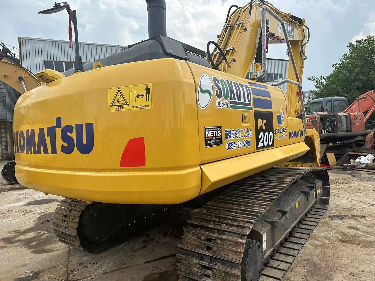 CRAWLER EXCAVATOR Used Good Quality Japan Original PC200-8 in Good Condition PC200-8 Komatsu - Máquina de construção: foto 3 CRAWLER EXCAVATOR Used Good Quality Japan Original PC200-8 in Good Condition PC200-8 Komatsu - Máquina de construção: foto 3