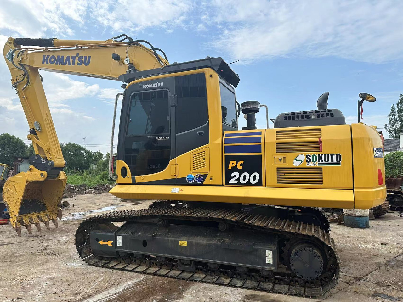 CRAWLER EXCAVATOR Used Good Quality Japan Original PC200-8 in Good Condition PC200-8 Komatsu - Máquina de construção: foto 1 CRAWLER EXCAVATOR Used Good Quality Japan Original PC200-8 in Good Condition PC200-8 Komatsu - Máquina de construção: foto 1
