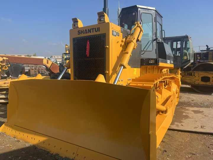 Popular excellent Condition Cheap Price Shantui SD 22 Secondhand Earthmover Used shantui sd22 Bulldozer in Stock - Buldôzer: foto 4 Popular excellent Condition Cheap Price Shantui SD 22 Secondhand Earthmover Used shantui sd22 Bulldozer in Stock - Buldôzer: foto 4