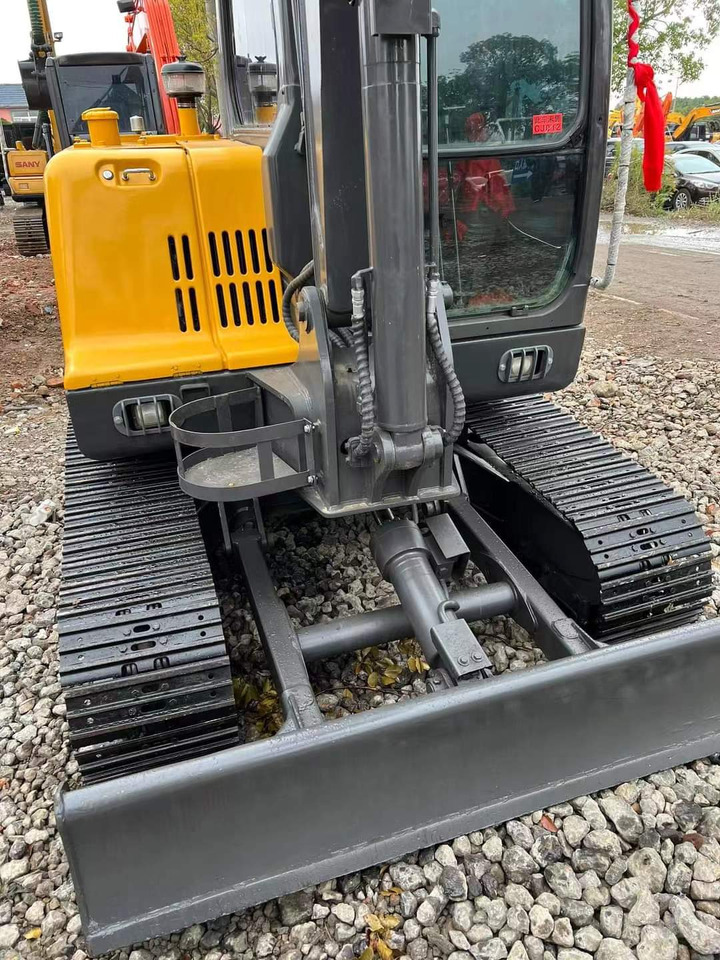 Second-hand Excavator Popular Hotsale VOLVO EC60D MINI - Escavadeira: foto 5 Second-hand Excavator Popular Hotsale VOLVO EC60D MINI - Escavadeira: foto 5