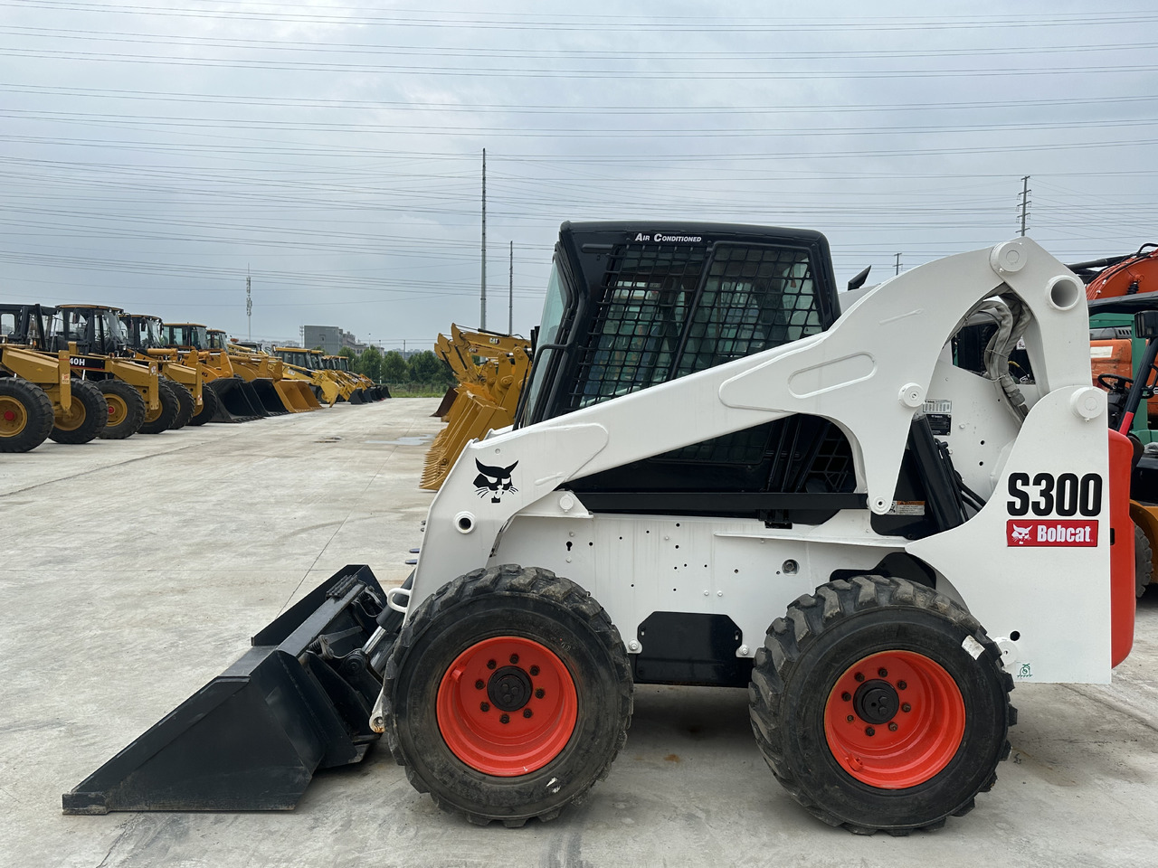 Second hand Hot sale skid-steers Bobcat S300 - Mini pá carregadora: foto 5 Second hand Hot sale skid-steers Bobcat S300 - Mini pá carregadora: foto 5