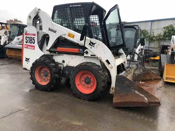 Used Bob Cat Bob Cat S185 Used Mini Skid Steer Wheel Loader Multifunctional Track Loaders Bobcat - Pá carregadora de rodas: foto 5 Used Bob Cat Bob Cat S185 Used Mini Skid Steer Wheel Loader Multifunctional Track Loaders Bobcat - Pá carregadora de rodas: foto 5