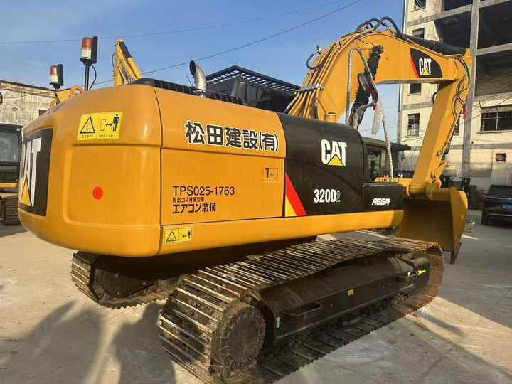 Used Caterpillar 320D Crawler Excavator in High QualityWaiting for Sale - Escavadeira: foto 4 Used Caterpillar 320D Crawler Excavator in High QualityWaiting for Sale - Escavadeira: foto 4