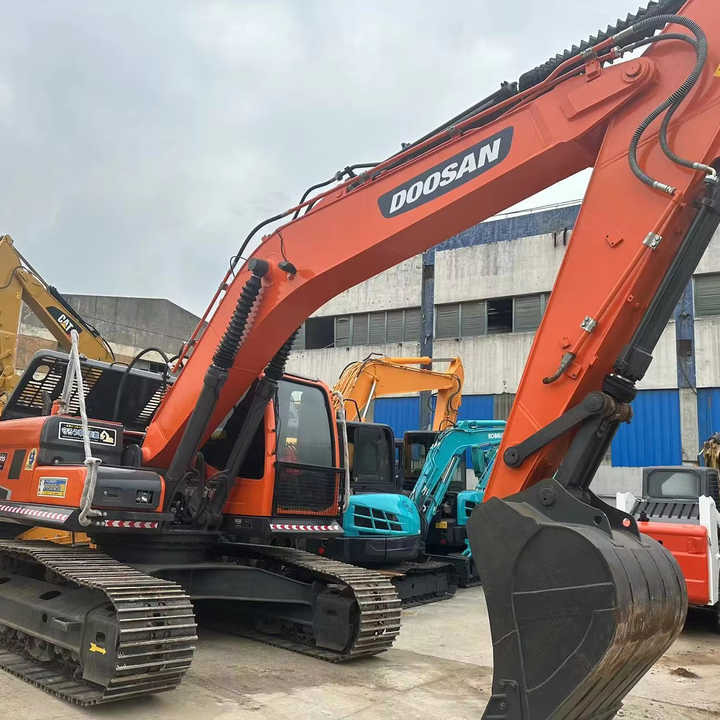 Used Digger Doosan DX225LC-9T Construction Machinery Construction Digger Used Doosan DX225LC-9T Cheap Excavator - Escavadora de rastos: foto 1 Used Digger Doosan DX225LC-9T Construction Machinery Construction Digger Used Doosan DX225LC-9T Cheap Excavator - Escavadora de rastos: foto 1