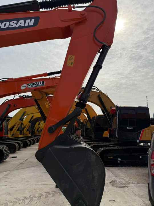 Used Digger Doosan DX225LC-9T Construction Machinery Construction Digger Used Doosan DX225LC-9T Cheap Excavator - Escavadora de rastos: foto 2 Used Digger Doosan DX225LC-9T Construction Machinery Construction Digger Used Doosan DX225LC-9T Cheap Excavator - Escavadora de rastos: foto 2