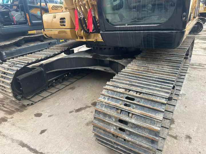 Used Excavator Caterpillar CAT320c Small and Medium-sized Original Excavator CAT320c for Sale - Escavadora de rastos: foto 4 Used Excavator Caterpillar CAT320c Small and Medium-sized Original Excavator CAT320c for Sale - Escavadora de rastos: foto 4