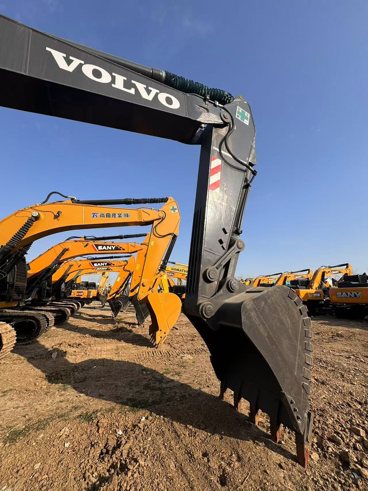 Used High Quality volvo EC300DL 30ton excavator machinery - Escavadora de rastos: foto 3 Used High Quality volvo EC300DL 30ton excavator machinery - Escavadora de rastos: foto 3