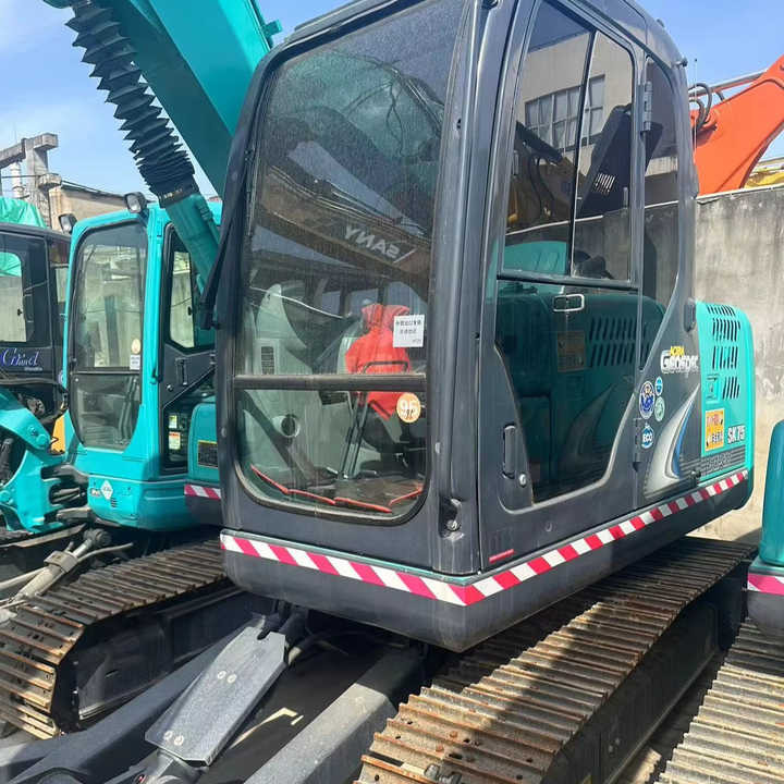 Used Kobelco Sk75-8 Mini Excavator in High Quality for Sale - Escavadeira: foto 1 Used Kobelco Sk75-8 Mini Excavator in High Quality for Sale - Escavadeira: foto 1