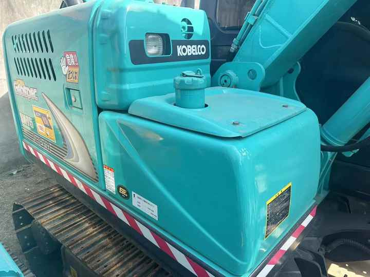 Used Kobelco Sk75-8 Mini Excavator in High Quality for Sale - Escavadeira: foto 3 Used Kobelco Sk75-8 Mini Excavator in High Quality for Sale - Escavadeira: foto 3