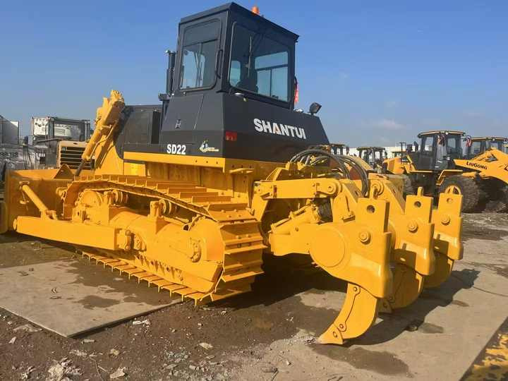 Used Shantui SD22 Crawler Bulldozer Low Price Running Working Condition for Sale SD16/SD22/SD32 in Stock - Buldôzer: foto 2 Used Shantui SD22 Crawler Bulldozer Low Price Running Working Condition for Sale SD16/SD22/SD32 in Stock - Buldôzer: foto 2