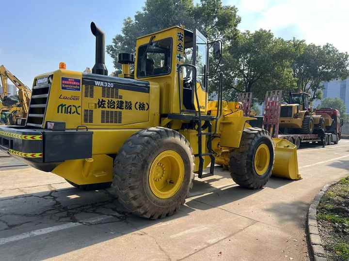 Used komatsu Wa320-3 Wheel Loader Second Hand Machine Popular Brand komatsu Hydraulic Machinery - Pá carregadora de rodas: foto 3 Used komatsu Wa320-3 Wheel Loader Second Hand Machine Popular Brand komatsu Hydraulic Machinery - Pá carregadora de rodas: foto 3