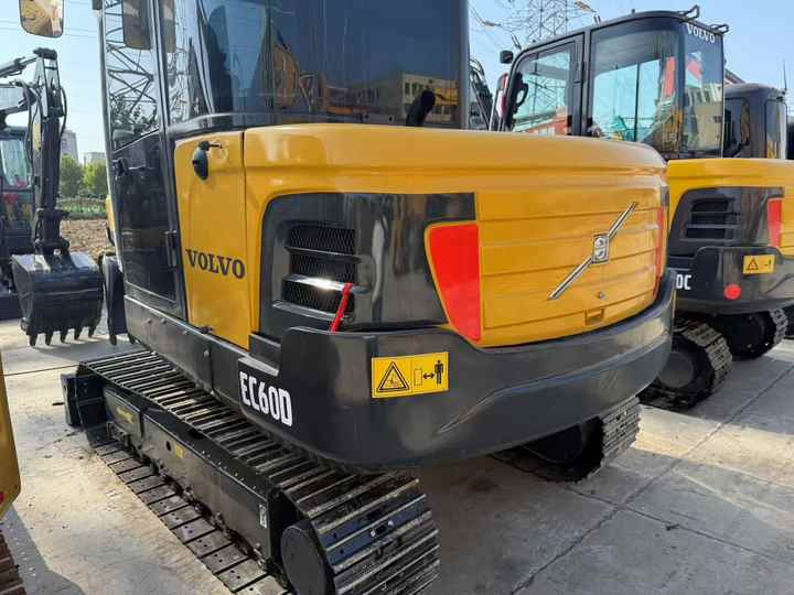 Used volvo Ec60 Mini 6tons Excavator in Stock for Sale - Escavadeira: foto 5 Used volvo Ec60 Mini 6tons Excavator in Stock for Sale - Escavadeira: foto 5