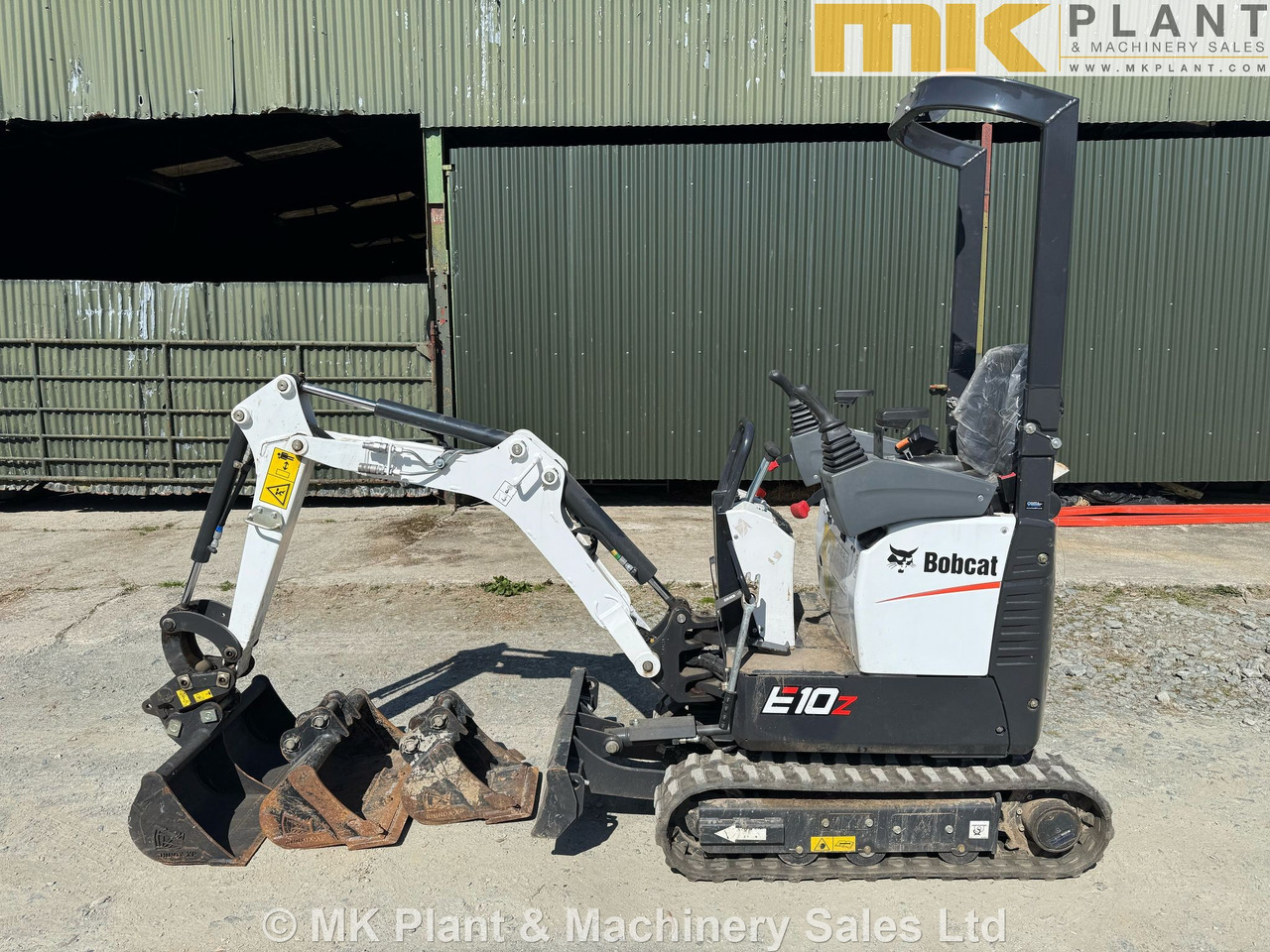 BOBCAT E10Z - Escavadeira de rodas: foto 1 BOBCAT E10Z - Escavadeira de rodas: foto 1