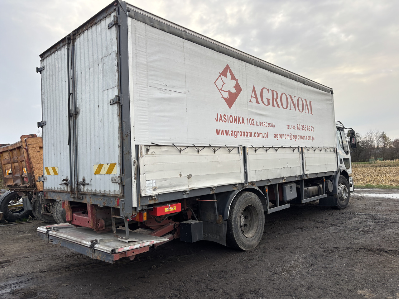 RENAULT Premium 260 - Camião de lona: foto 4 RENAULT Premium 260 - Camião de lona: foto 4