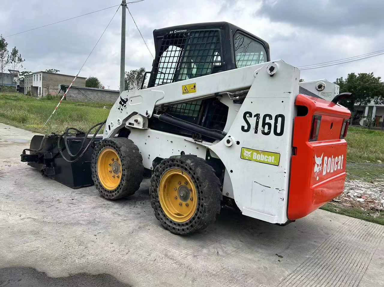 BOBCAT S160 - Mini pá carregadora: foto 4 BOBCAT S160 - Mini pá carregadora: foto 4