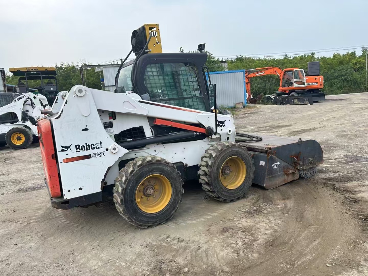 BOBCAT S630 - Mini pá carregadora: foto 4 BOBCAT S630 - Mini pá carregadora: foto 4