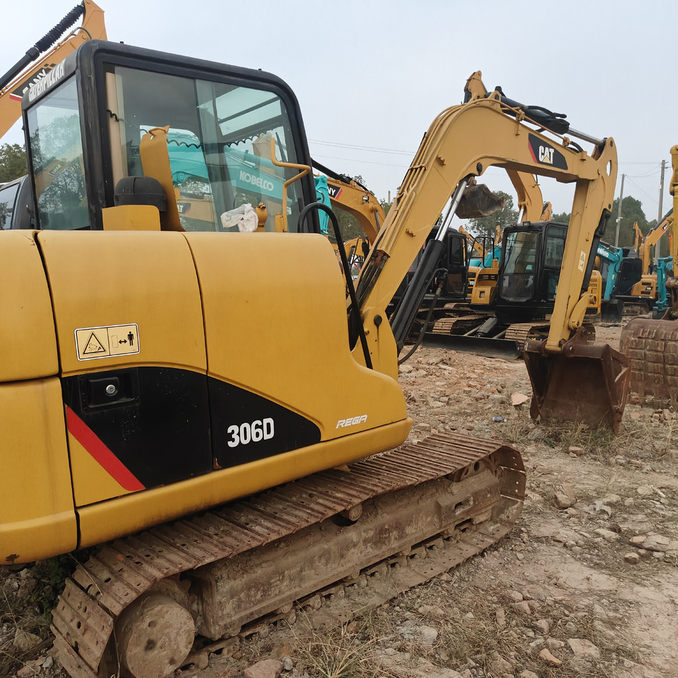 CATERPILLAR 306D - Mini escavadeira: foto 1 CATERPILLAR 306D - Mini escavadeira: foto 1