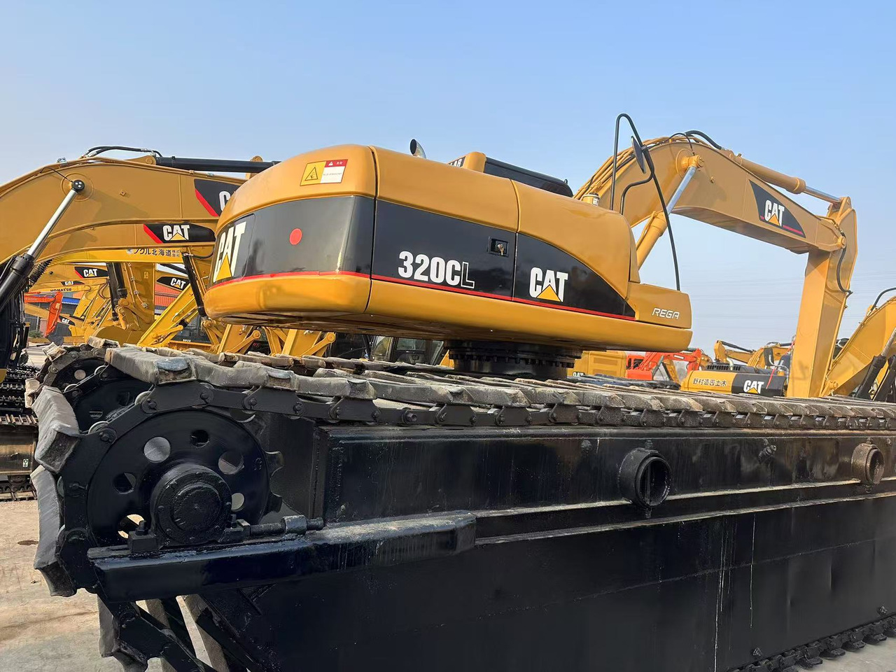 CATERPILLAR 320C Amphibious excavator - Escavadeira flutuante: foto 5 CATERPILLAR 320C Amphibious excavator - Escavadeira flutuante: foto 5