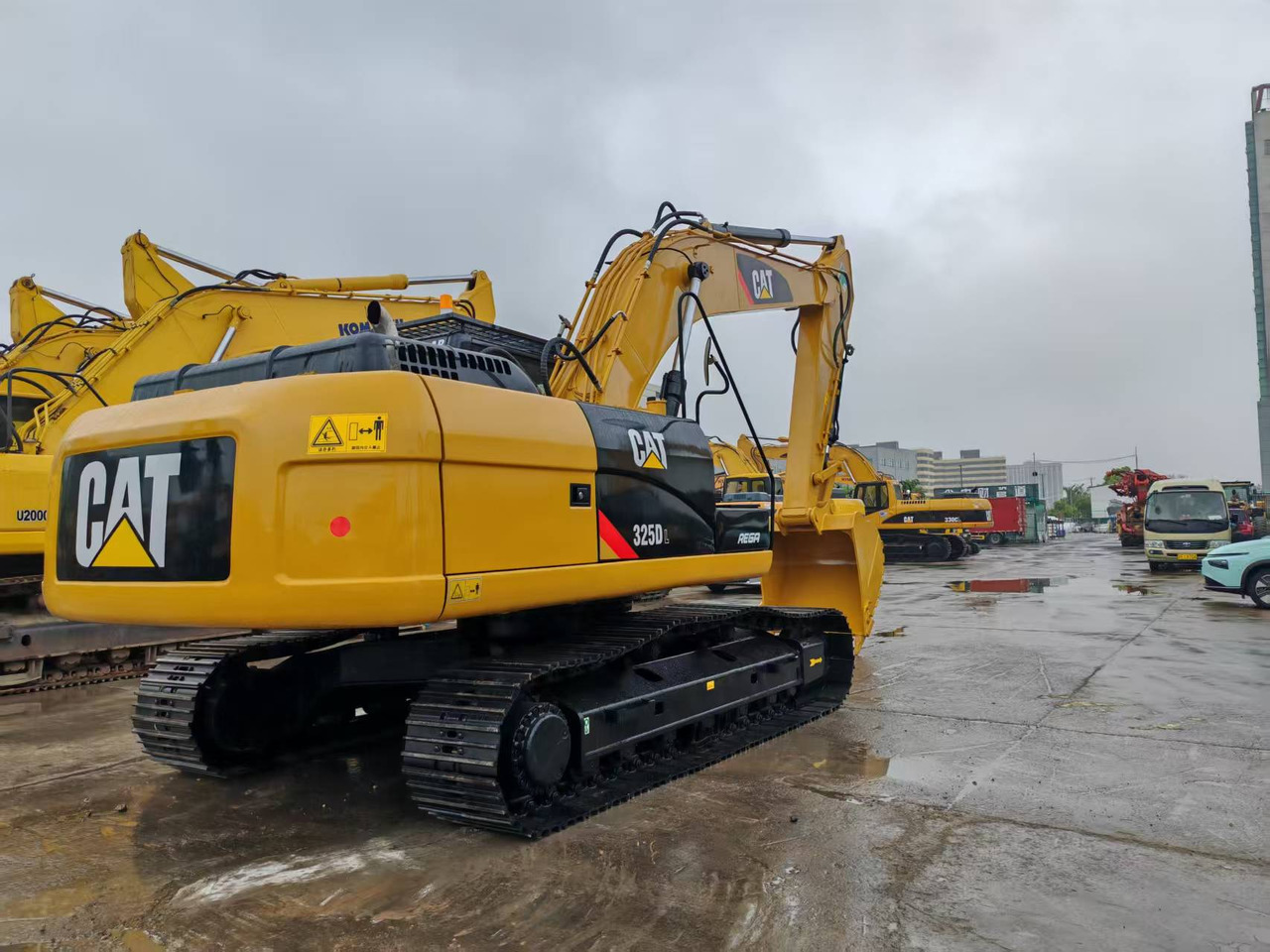CATERPILLAR 325D - Escavadora de rastos: foto 4 CATERPILLAR 325D - Escavadora de rastos: foto 4