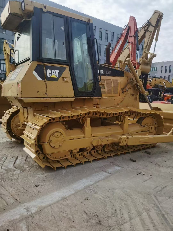 CATERPILLAR D6G2 - Buldôzer: foto 5 CATERPILLAR D6G2 - Buldôzer: foto 5