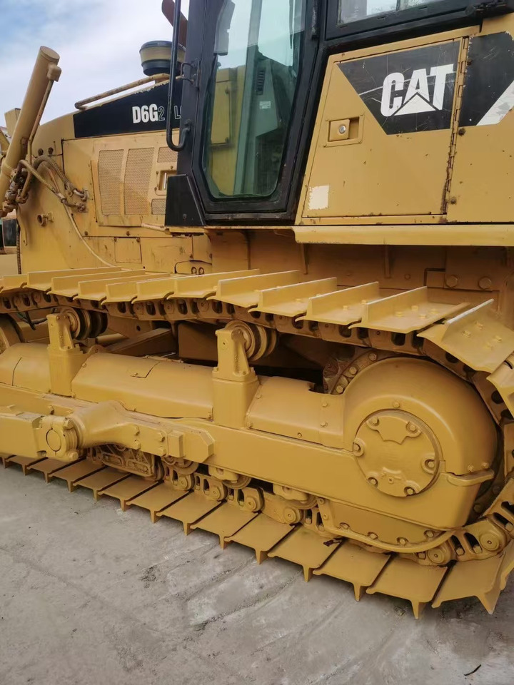 CATERPILLAR D6G2 - Buldôzer: foto 4 CATERPILLAR D6G2 - Buldôzer: foto 4