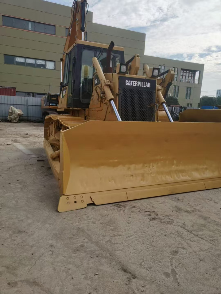 CATERPILLAR D6G2 - Buldôzer: foto 2 CATERPILLAR D6G2 - Buldôzer: foto 2