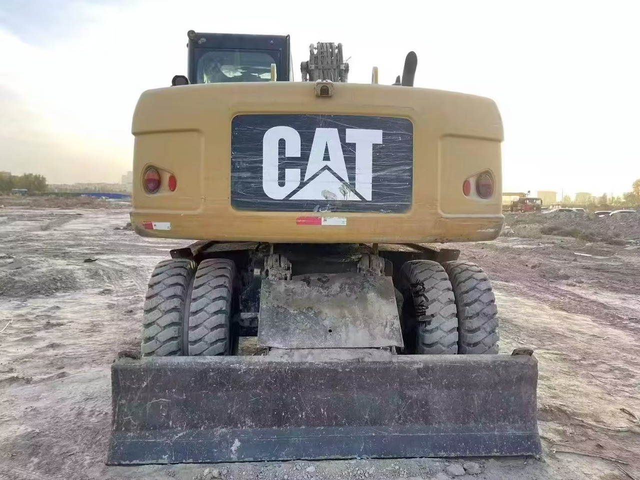 CATERPILLAR M315 - Escavadeira de rodas: foto 2 CATERPILLAR M315 - Escavadeira de rodas: foto 2