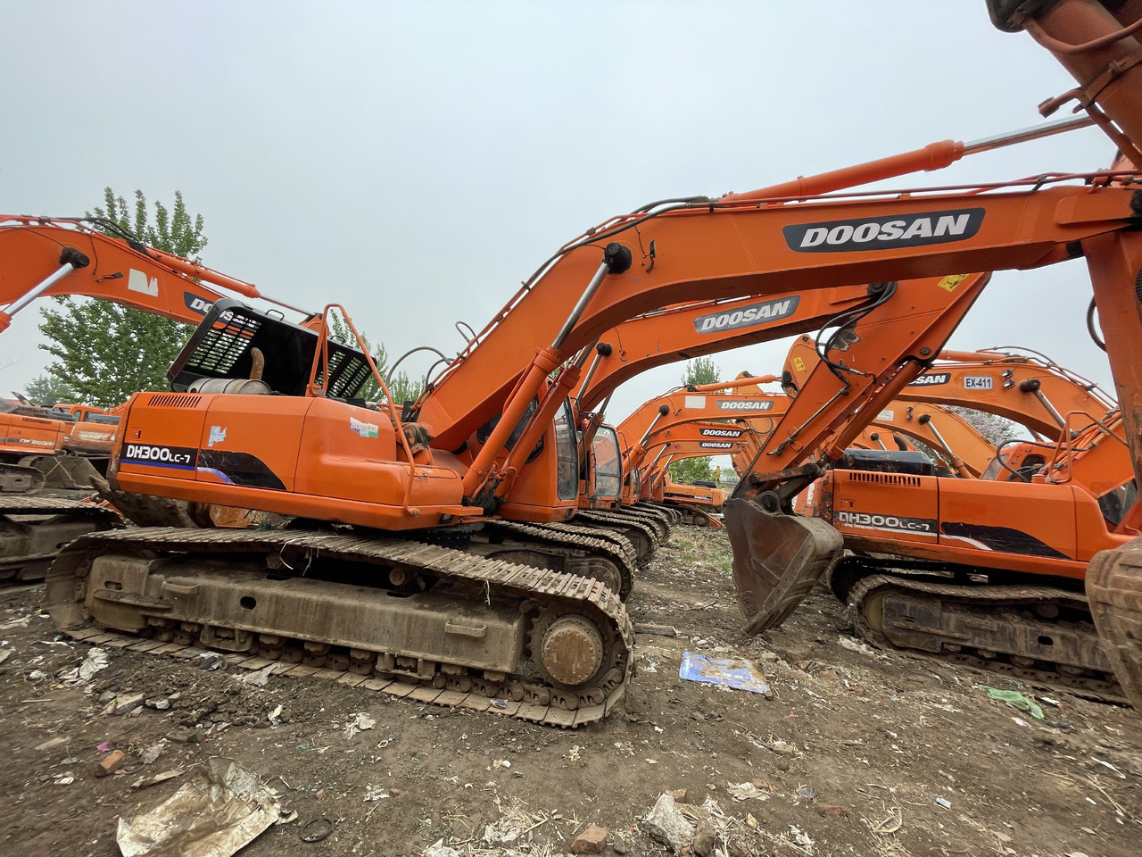 DOOSAN DH300LC-7 - Escavadora de rastos: foto 3 DOOSAN DH300LC-7 - Escavadora de rastos: foto 3