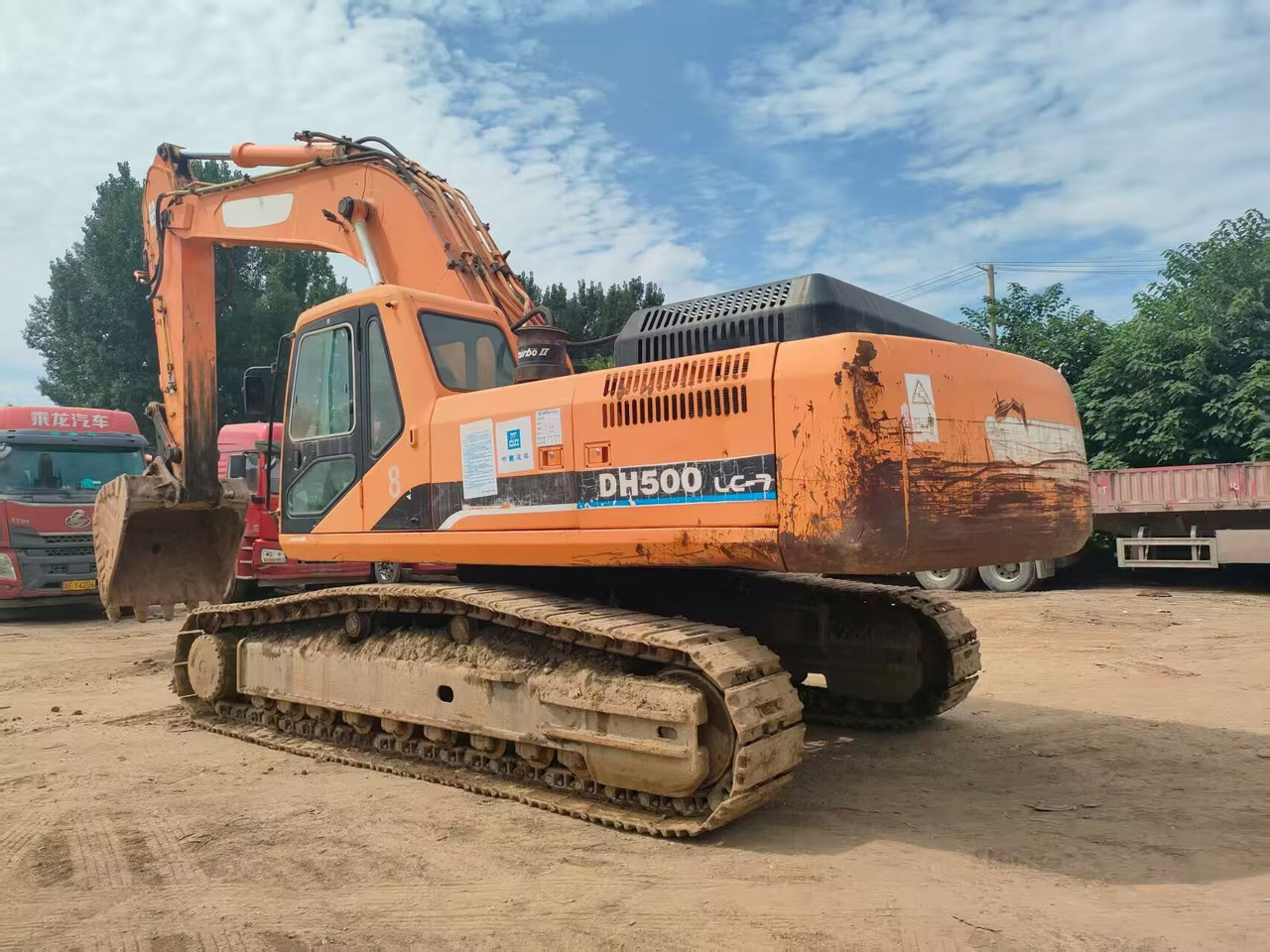 DOOSAN DH500LC-7 - Escavadora de rastos: foto 1 DOOSAN DH500LC-7 - Escavadora de rastos: foto 1