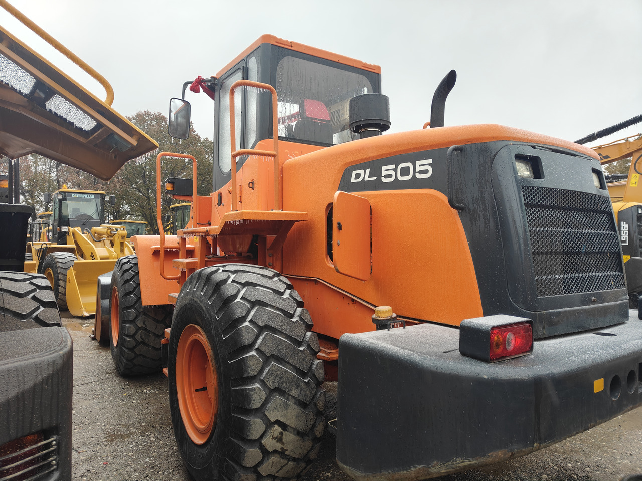 DOOSAN DL505 - Pá carregadora de rodas: foto 1 DOOSAN DL505 - Pá carregadora de rodas: foto 1